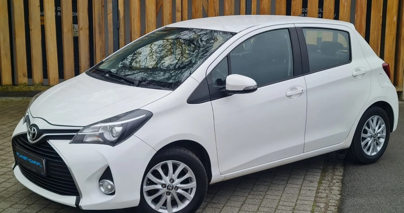 Toyota Yaris cena 38900 przebieg: 98000, rok produkcji 2015 z Jedlina-Zdrój małe 781